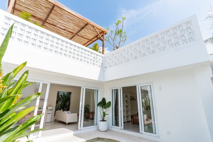 Mediterranean 1 bed pool villa in Canggu